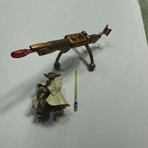 Hasbro Star Wars: Revenge of the Sith Yoda Firing Cannon Action Figure